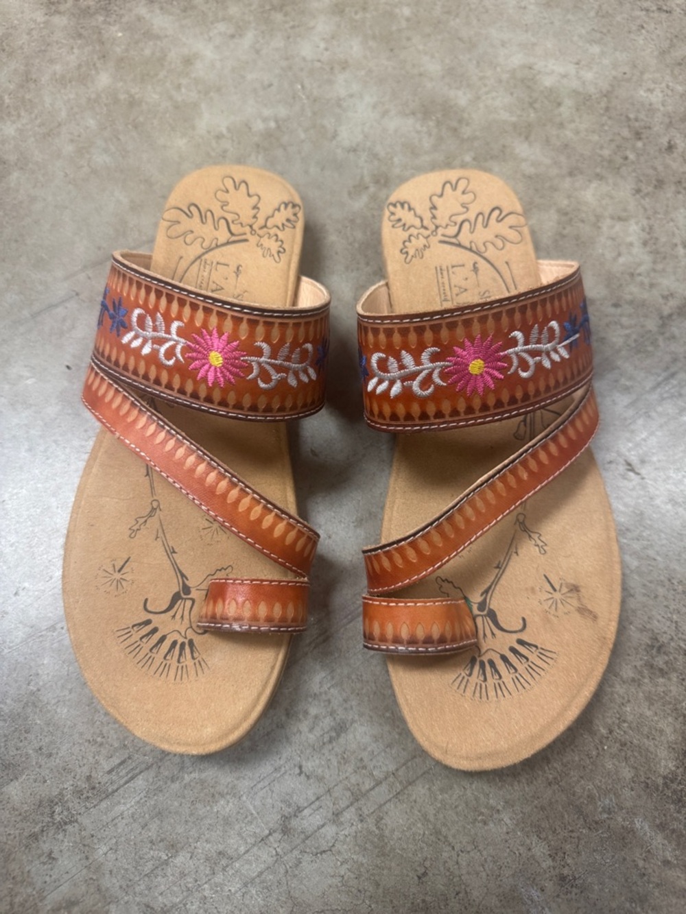 Women’s Brown Embroidered Slide Sandals with Pink Floral Accent